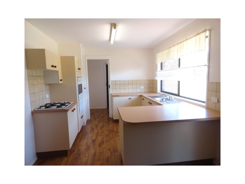 11 Montana Street, Wilsonton Heights QLD 4350
