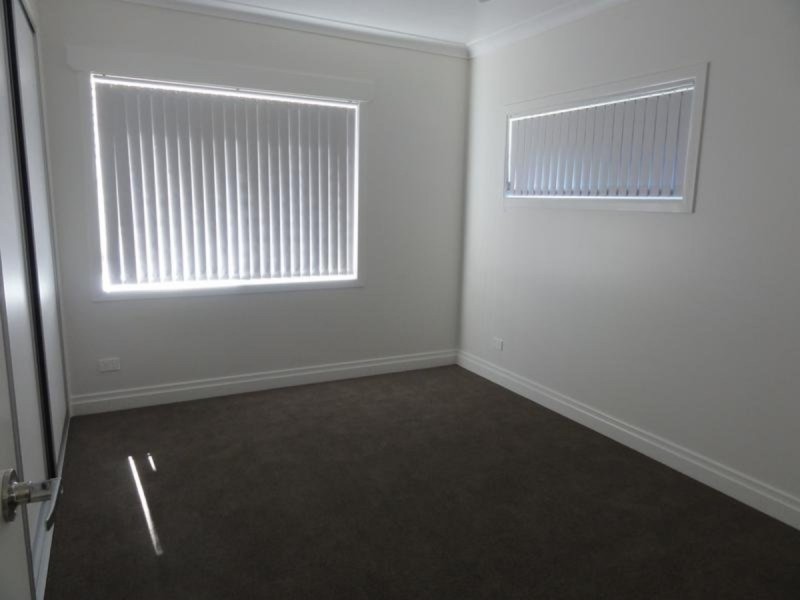 16 Crown, Rangeville QLD 4350