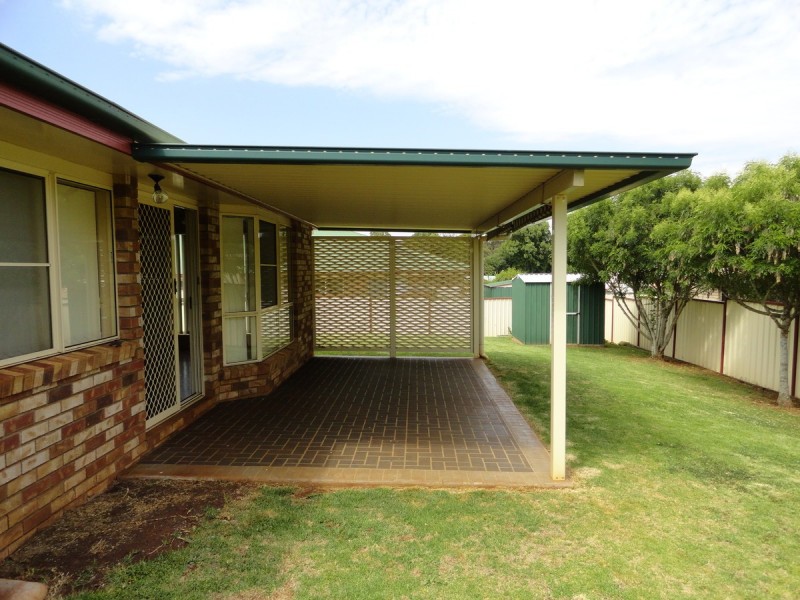 1 Hillcroft Court, Darling Heights QLD 4350