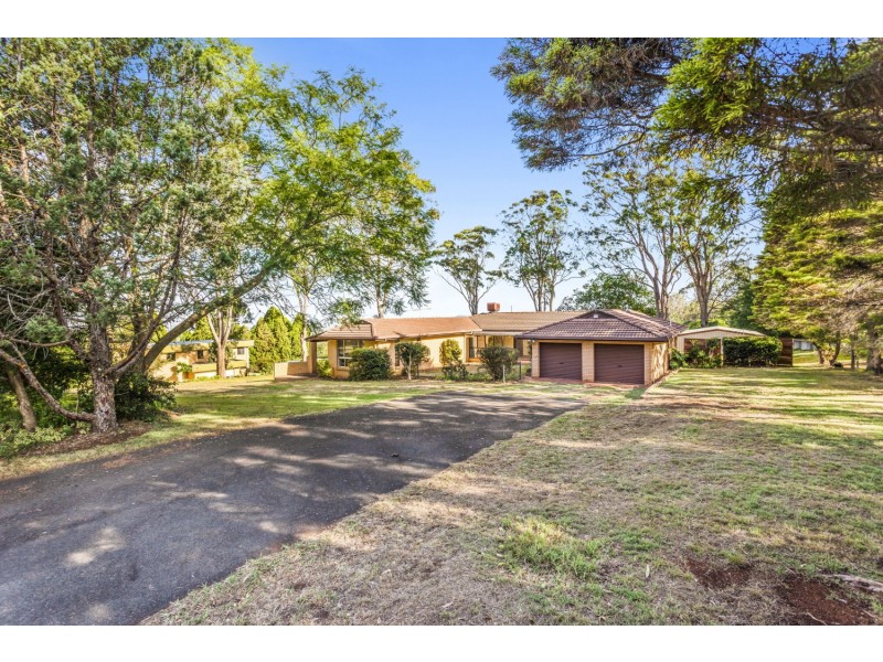 6 Large Street, Middle Ridge QLD 4350