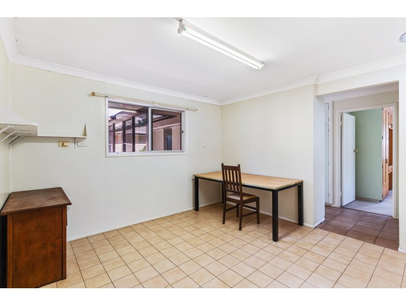 6 Large Street, Middle Ridge QLD 4350