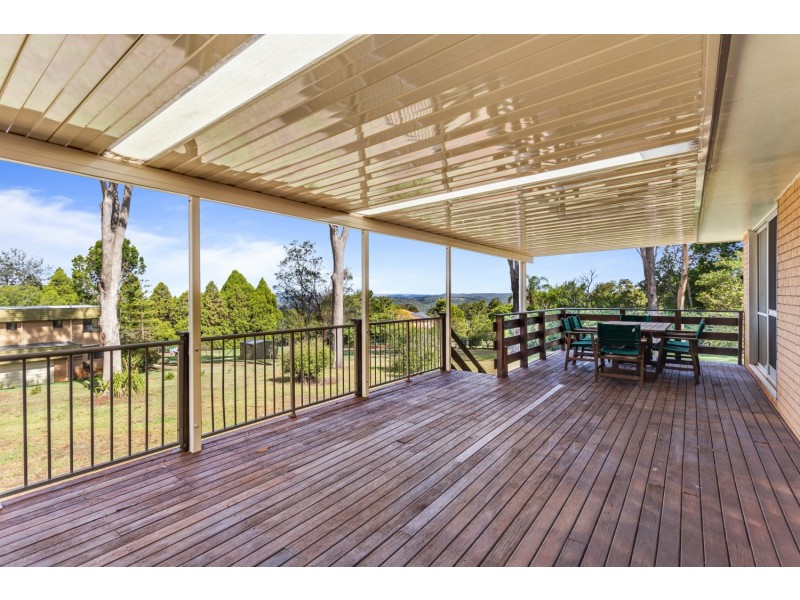6 Large Street, Middle Ridge QLD 4350