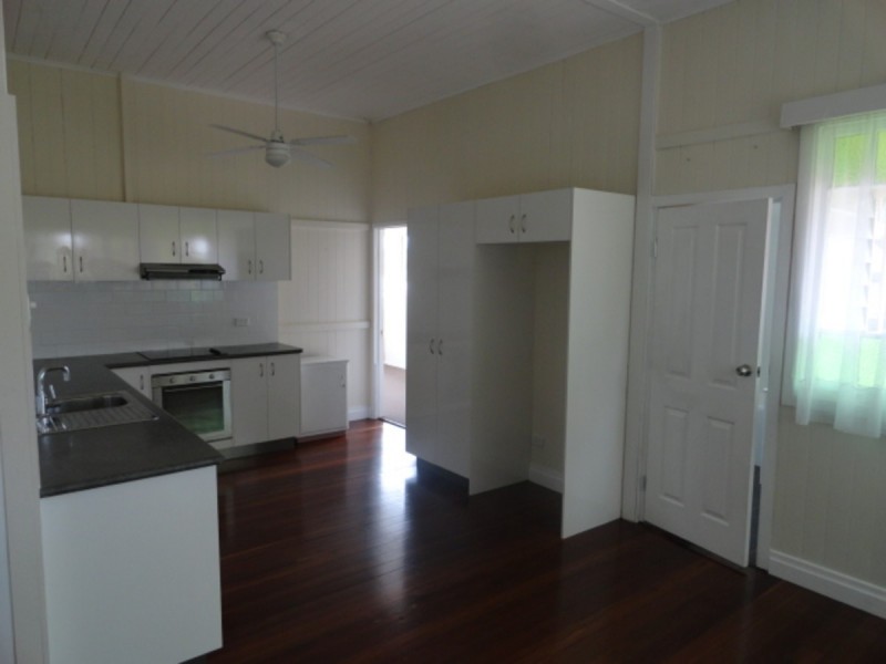165 West Street, Newtown QLD 4350