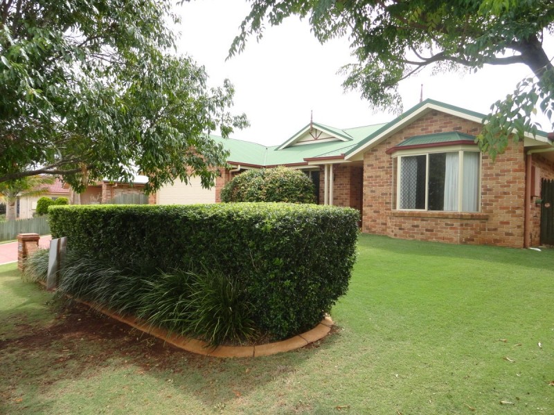 12 Poppy Court, Middle Ridge QLD 4350