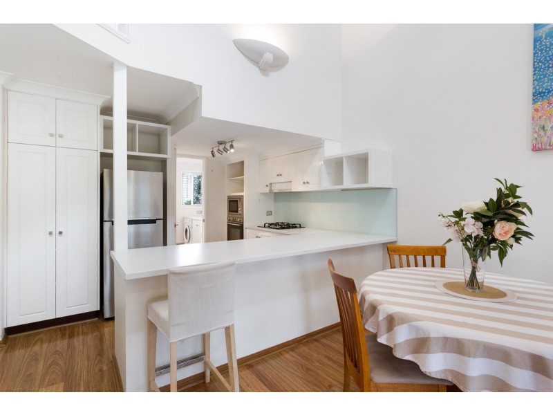 2/60 Crown Street, Rangeville QLD 4350