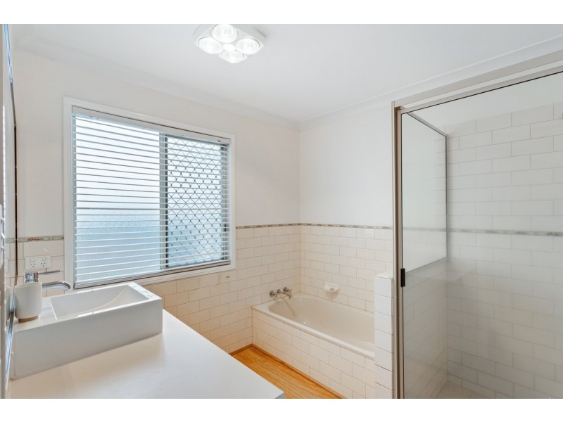 2/60 Crown Street, Rangeville QLD 4350