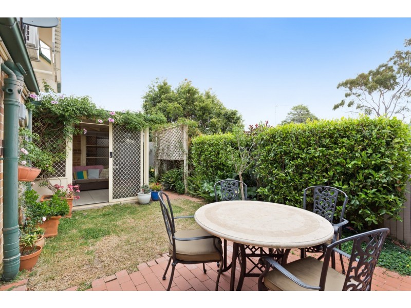 2/60 Crown Street, Rangeville QLD 4350