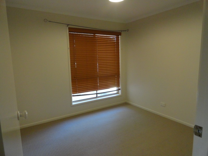 11 Dyson Drive, Darling Heights QLD 4350