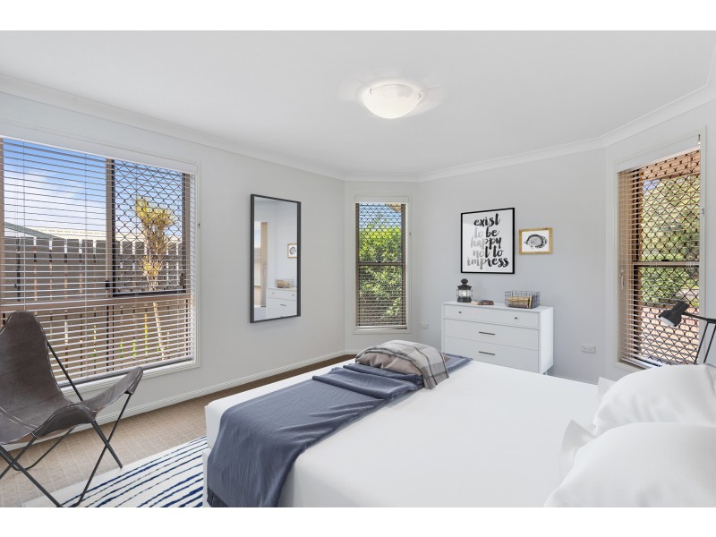 2/30 Horrocks Crescent, Kearneys Spring QLD 4350