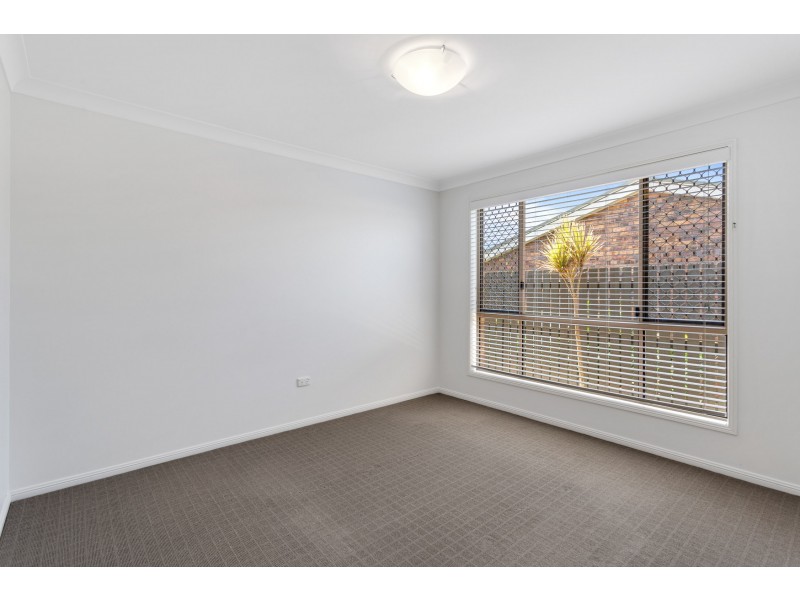 2/30 Horrocks Crescent, Kearneys Spring QLD 4350