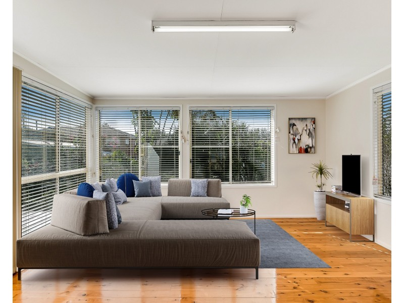 4 Raelyn Street, Centenary Heights QLD 4350