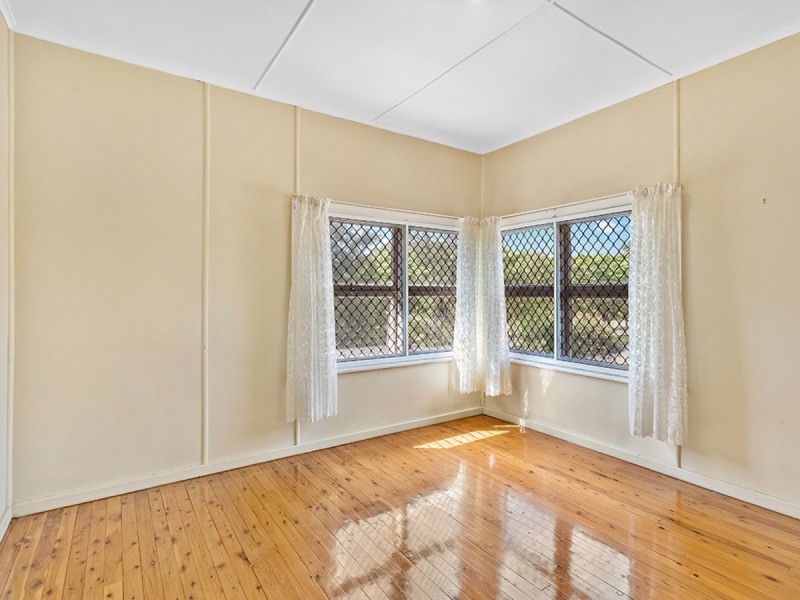 66 Underwood Crescent, Harristown QLD 4350