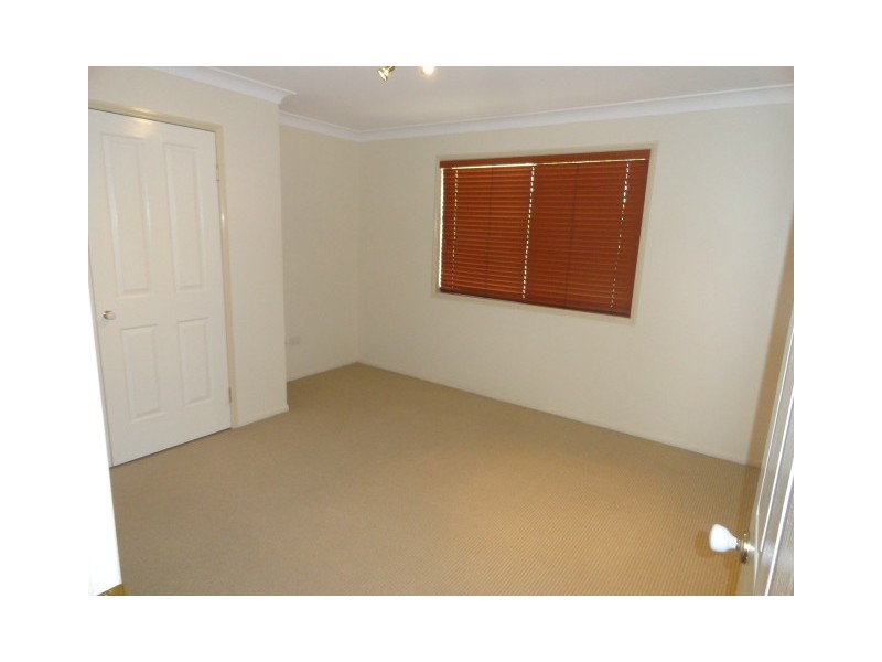 2/251 Nelson Street, Kearneys Spring QLD 4350