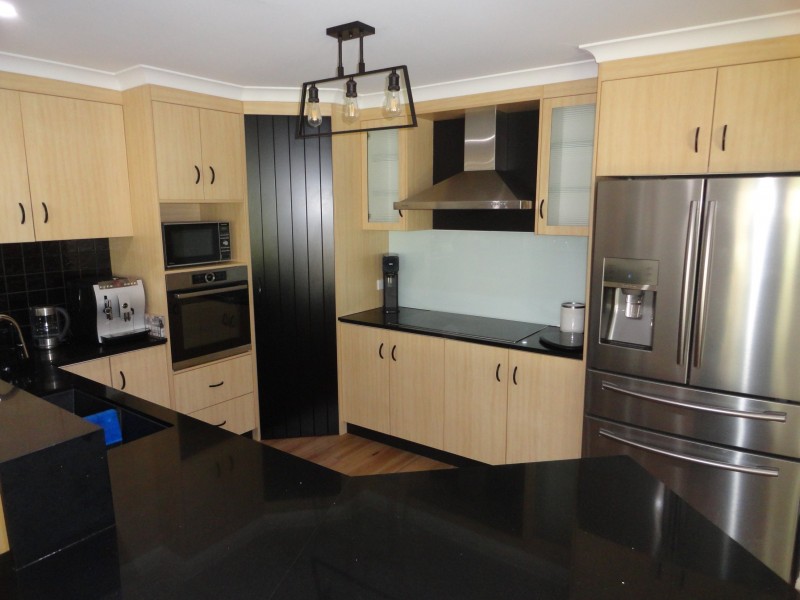 12 Jake Court, Middle Ridge QLD 4350