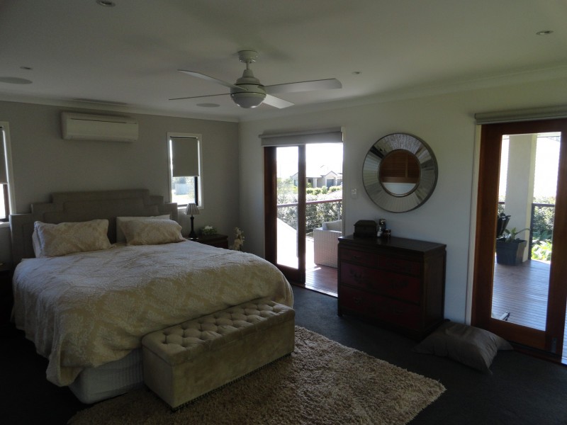 12 Jake Court, Middle Ridge QLD 4350