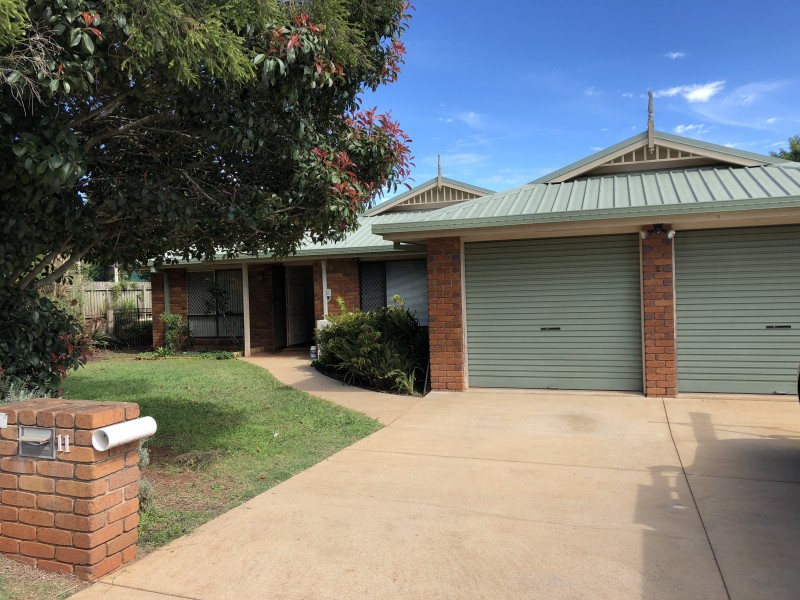 11 Lorraine Crescent, Centenary Heights QLD 4350