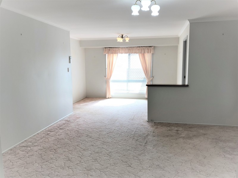 11 Lorraine Crescent, Centenary Heights QLD 4350