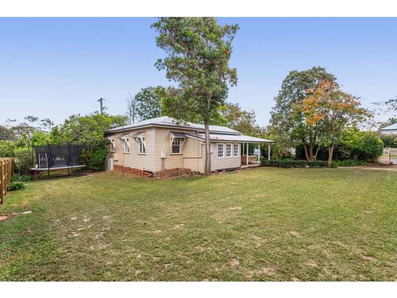 92 Lindsay Street, East Toowoomba QLD 4350