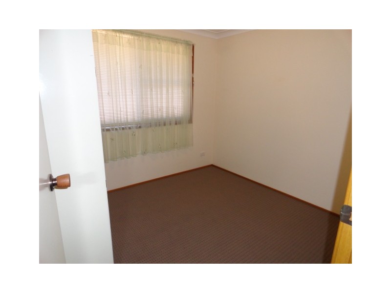 20 Arabian Street, Harristown QLD 4350