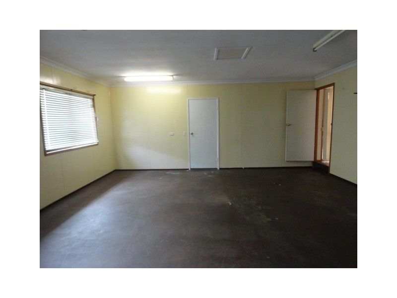20 Arabian Street, Harristown QLD 4350