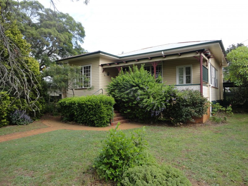 9 Doncaster Street, Toowoomba QLD 4350