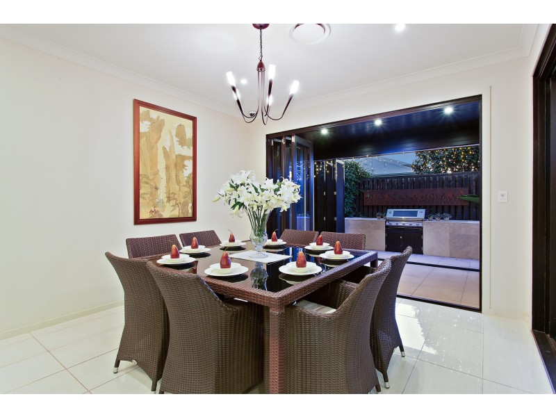 409 Mackenzie Street, Middle Ridge QLD 4350