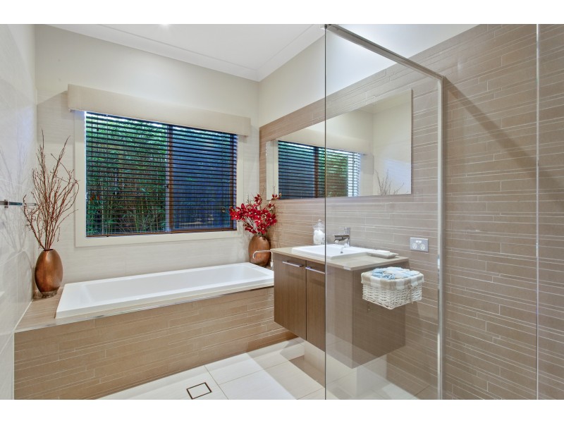 409 Mackenzie Street, Middle Ridge QLD 4350