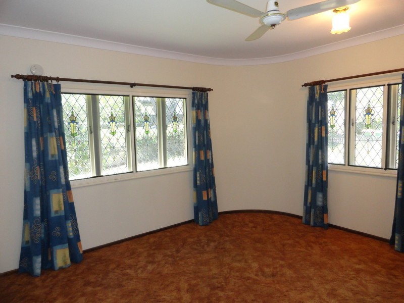 20 Alford Street, Mount Lofty QLD 4350