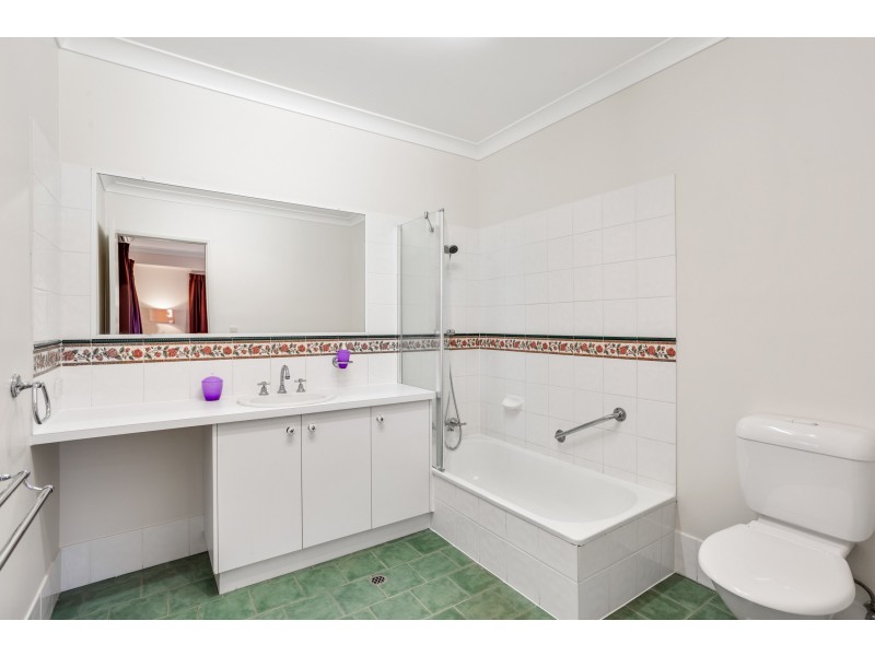 3 Kruiswijk Court, Middle Ridge QLD 4350