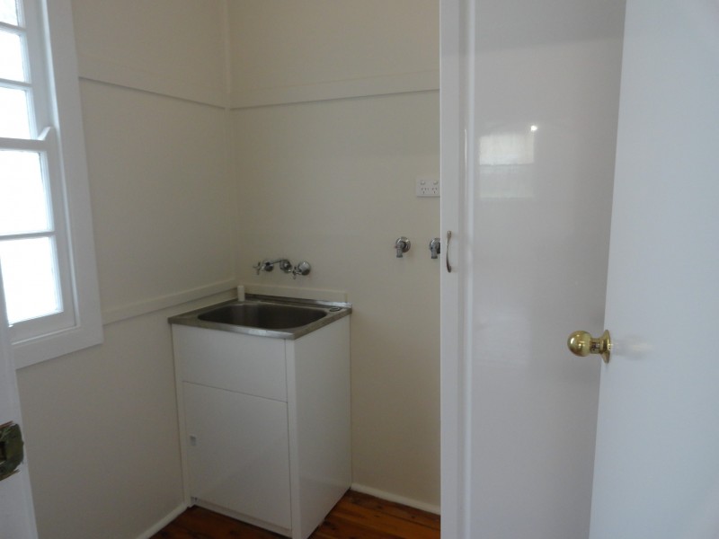 274 Bridge Street, Newtown QLD 4350