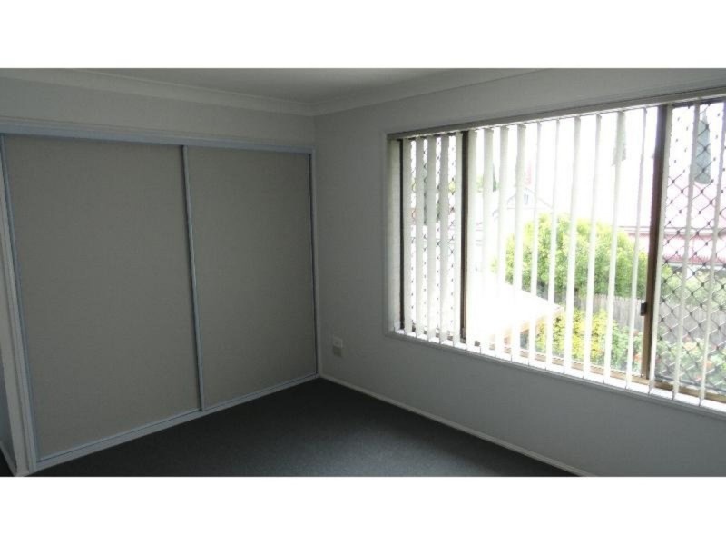 1/251 Herries Street, Newtown QLD 4350