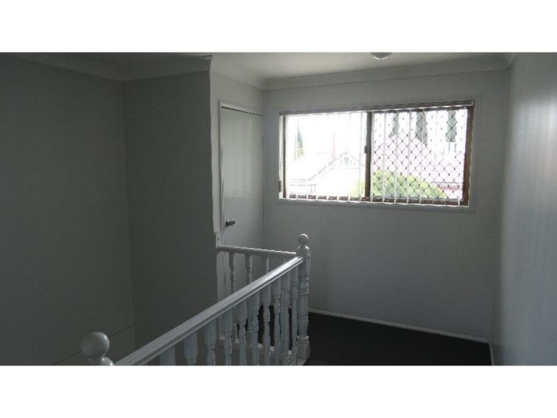 1/251 Herries Street, Newtown QLD 4350