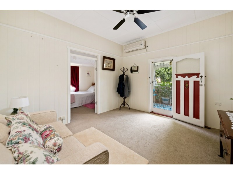 85 Stephen Street, Harristown QLD 4350
