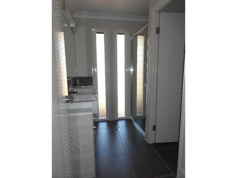 17 Brimblecombe, Middle Ridge QLD 4350