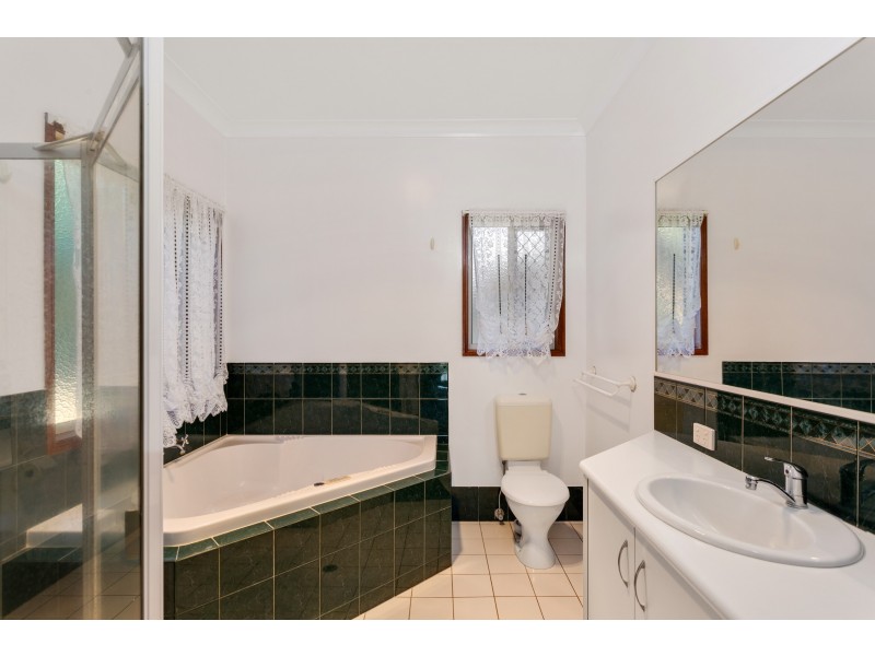 54 Bouganvillea Drive, Middle Ridge QLD 4350