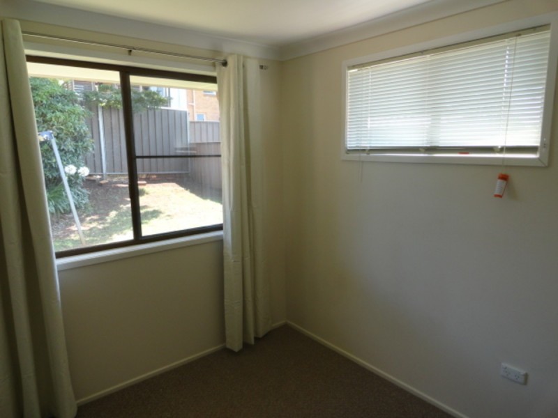 2/11 Agnes Street, Centenary Heights QLD 4350