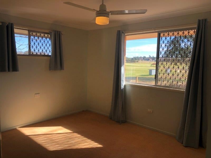 26 Park Street, Wilsonton QLD 4350