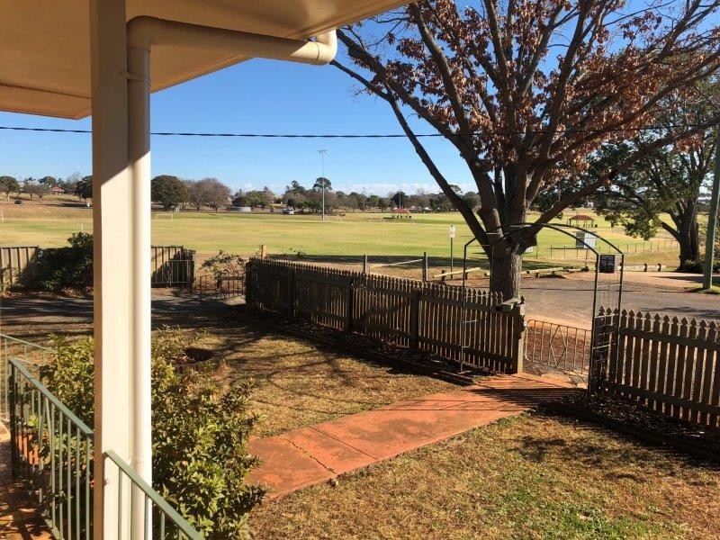 26 Park Street, Wilsonton QLD 4350