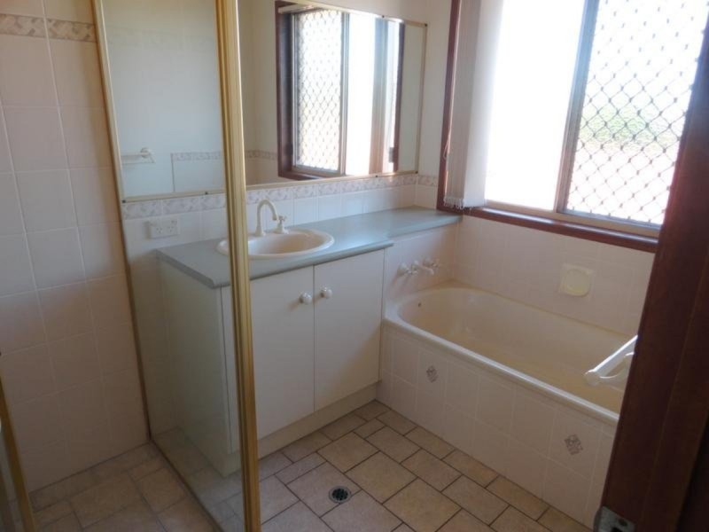 2 Findley Court, Darling Heights QLD 4350