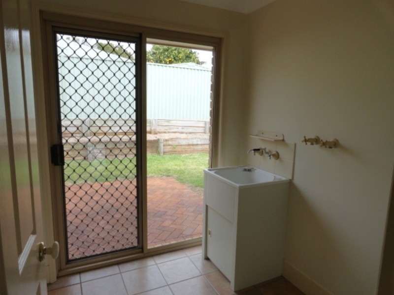 41 Dandelion Drive, Middle Ridge QLD 4350