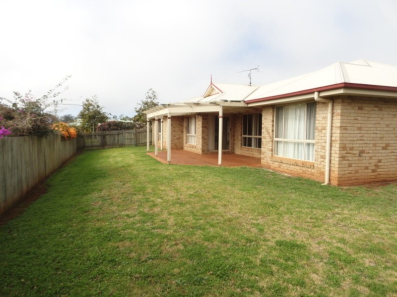 41 Dandelion Drive, Middle Ridge QLD 4350