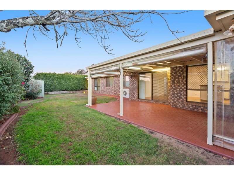 11 Bouganvillea Drive, Middle Ridge QLD 4350