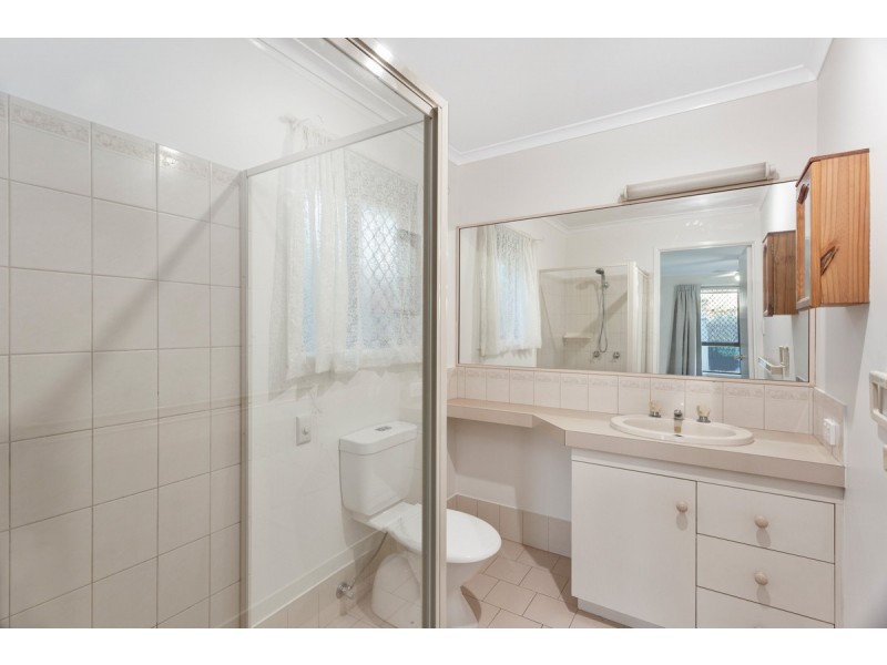 11 Bouganvillea Drive, Middle Ridge QLD 4350