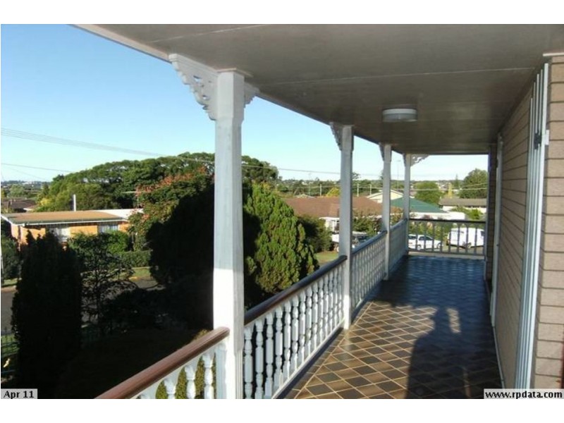 8 Gascony Street, Harristown QLD 4350