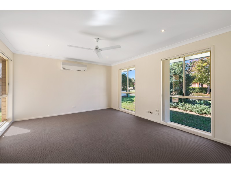 25 Chelwyn Street, Middle Ridge QLD 4350