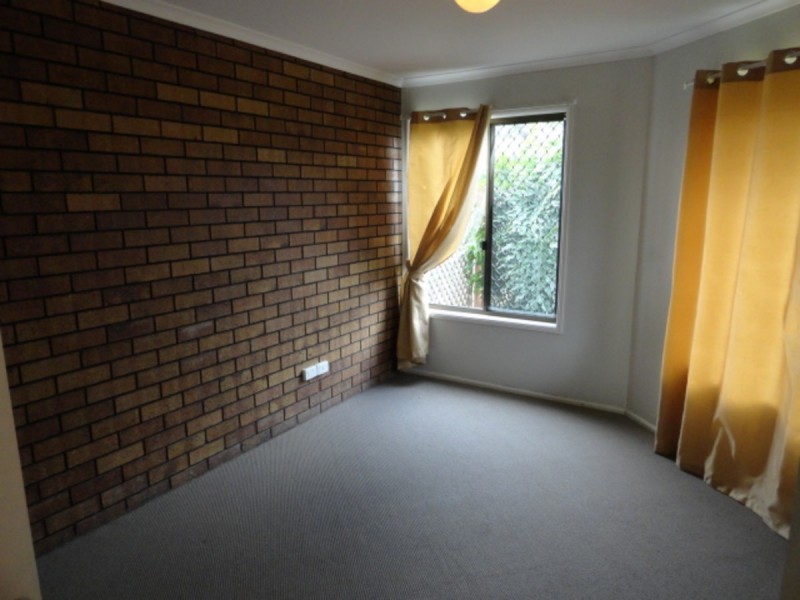 2/15 Paradise Street, Harristown QLD 4350