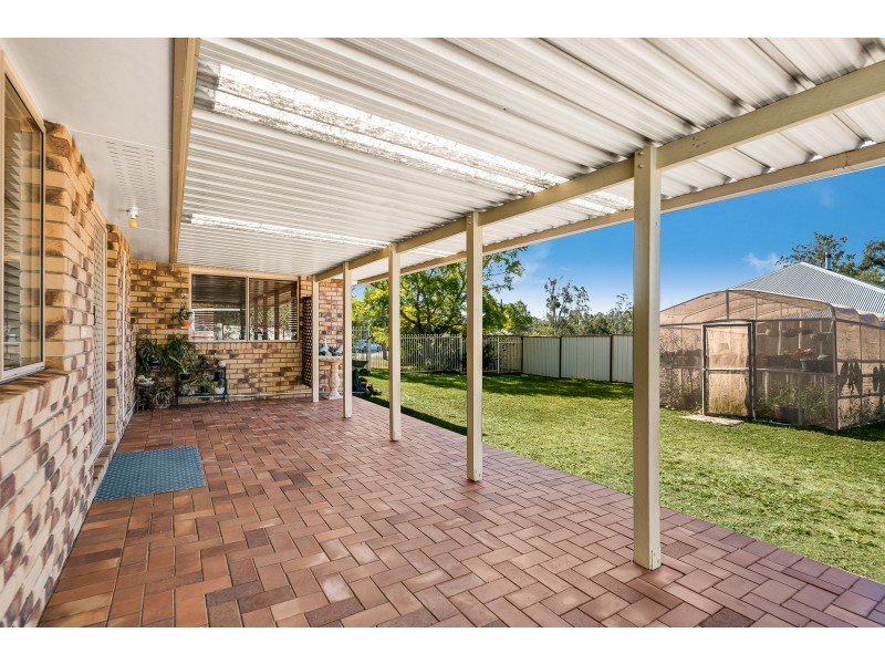 5 Bradton Court, Withcott QLD 4352