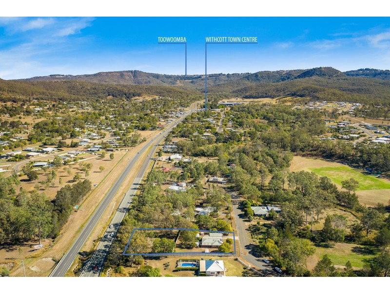 5 Bradton Court, Withcott QLD 4352