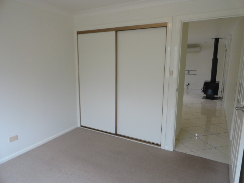 1 Zoe Court, Centenary Heights QLD 4350
