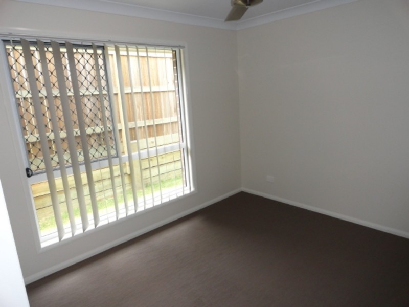 2/12 Tempest Drive, Glenvale QLD 4350